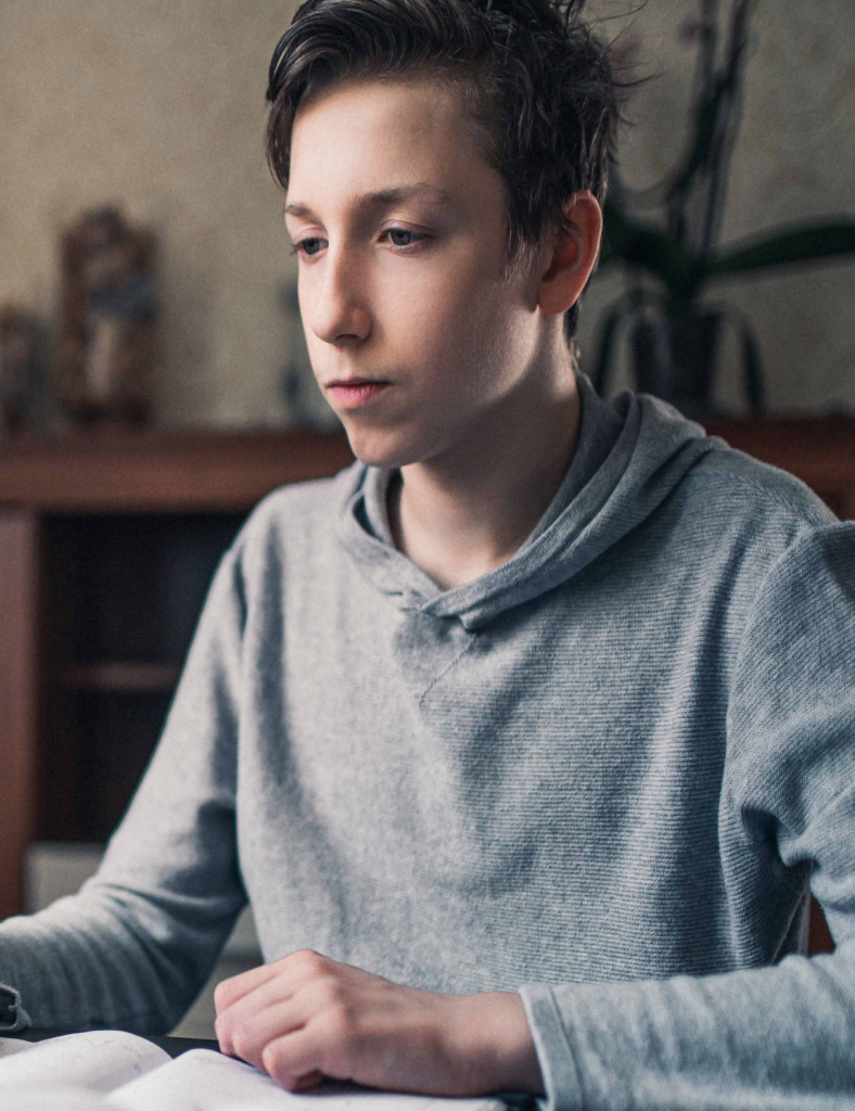 دبیرستان پیشگامان